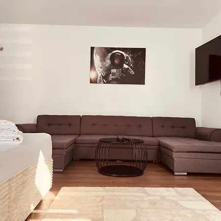 24 Modern & Gemuetlich Apartment Dessau-Rosslau